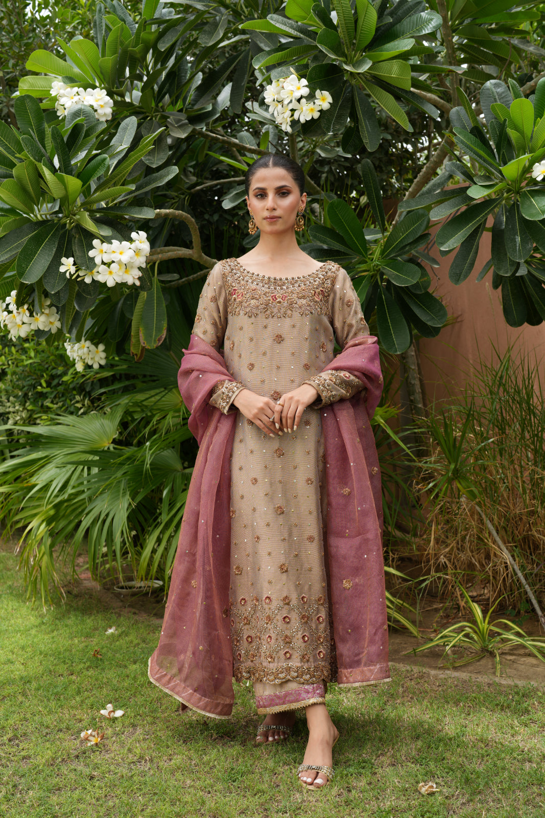 Beige Blush