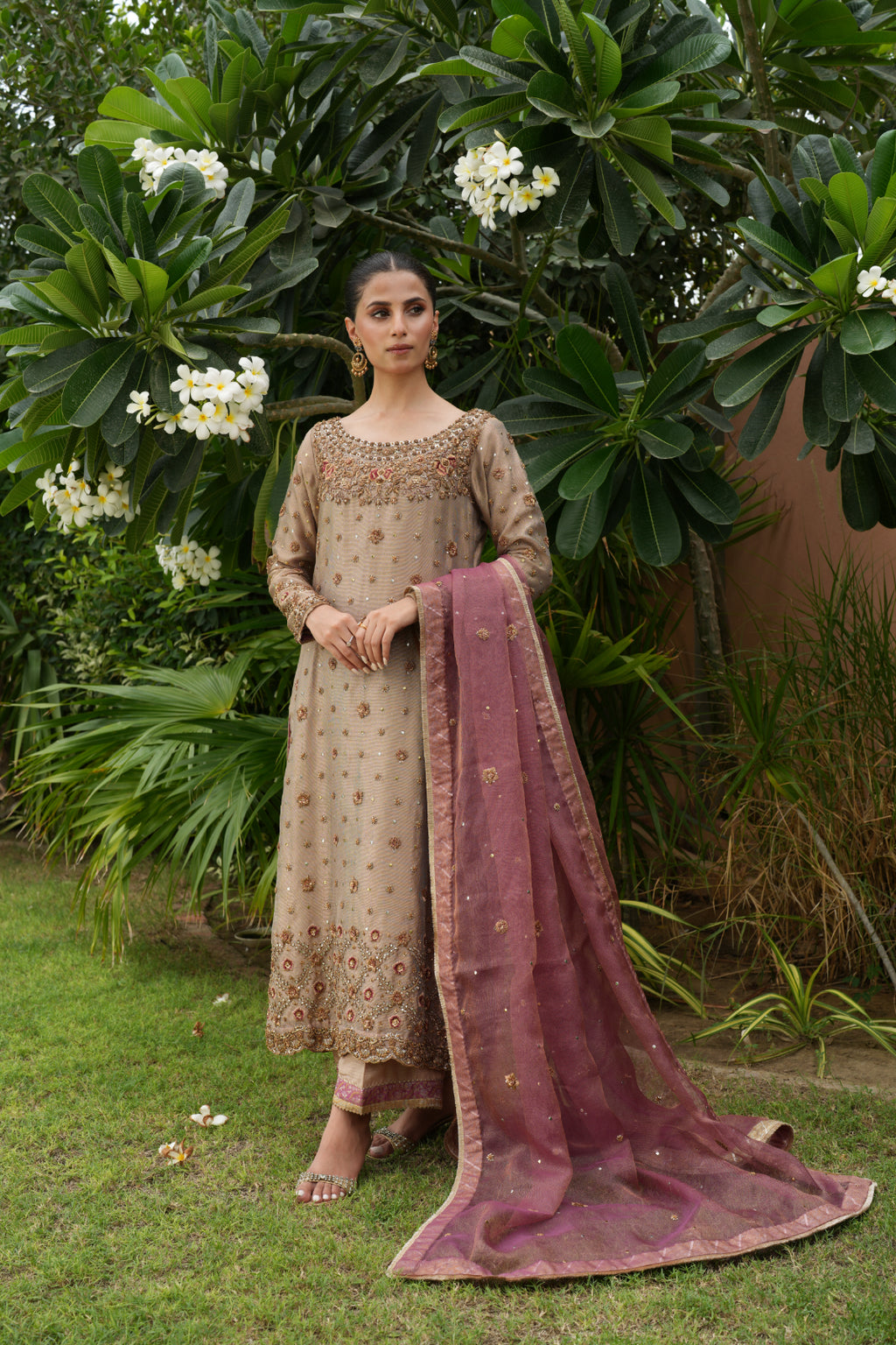 Beige Blush