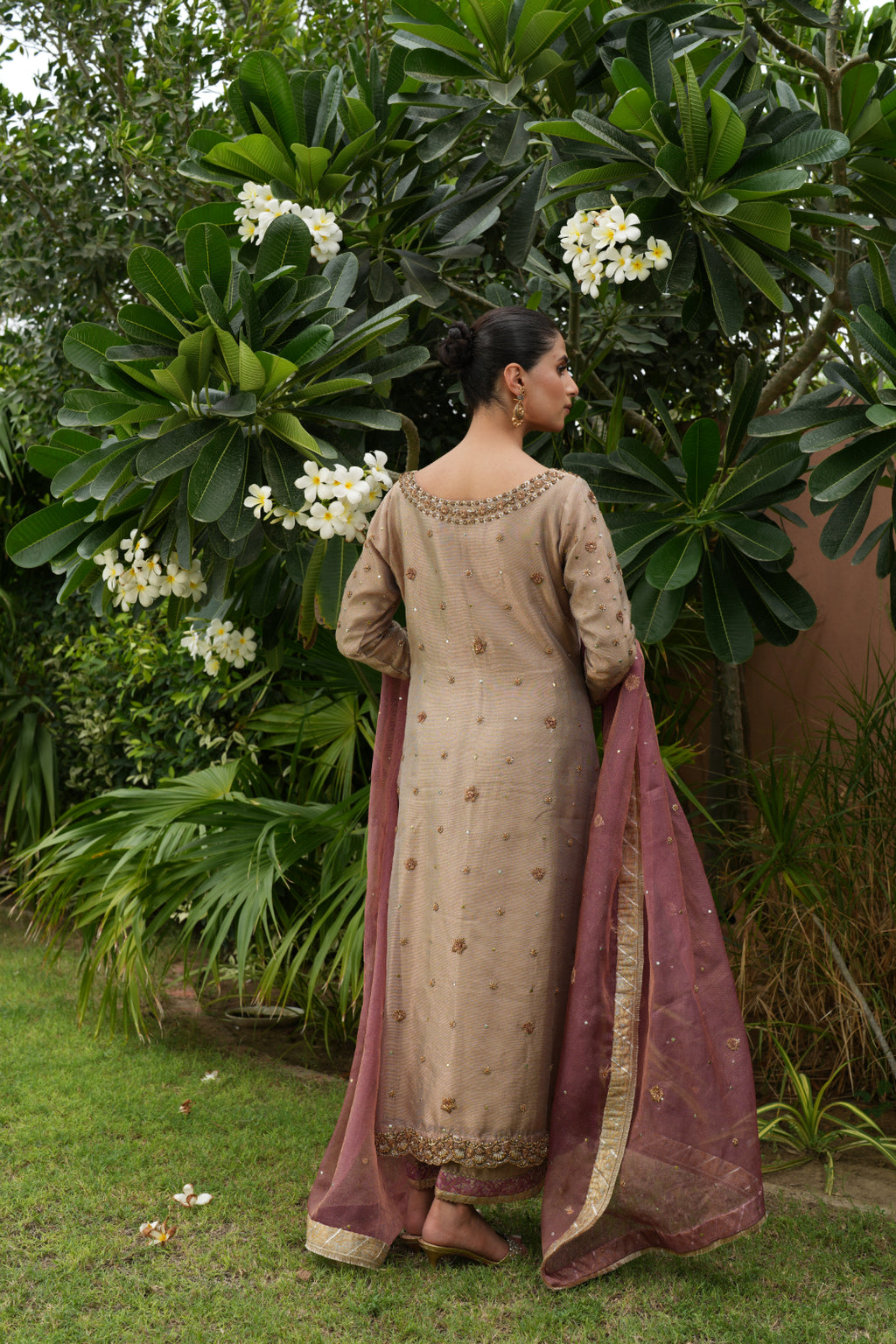 Beige Blush
